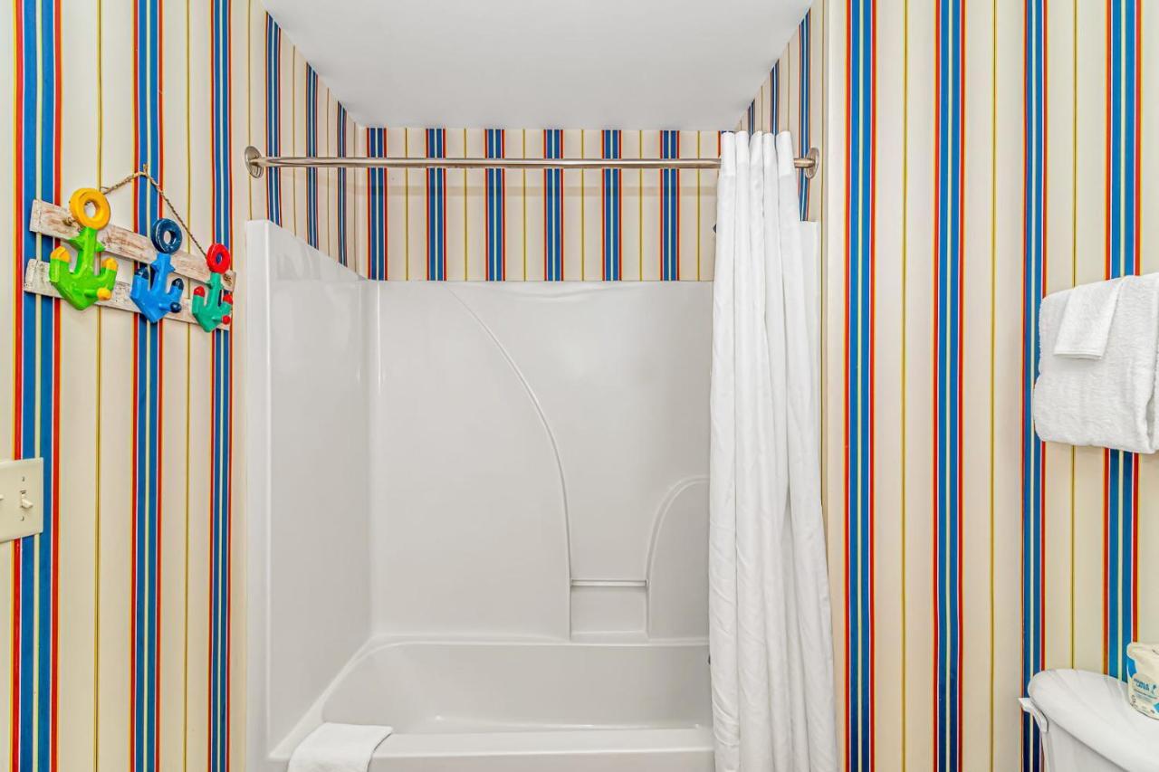 Ocean Breeze Luxury Villas 3D, Nicely Updated! Across From The Ocean! Sleeps 18 ! Myrtle Beach Quarto foto